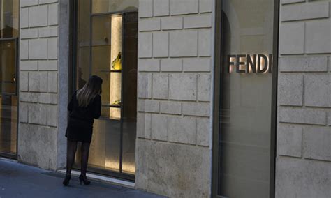 furto fendi roma oggi|Maxi furto nella boutique di Valentino in centro a .